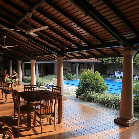 Tropical Villas เนกอมโบ ภายนอก รูปภาพ