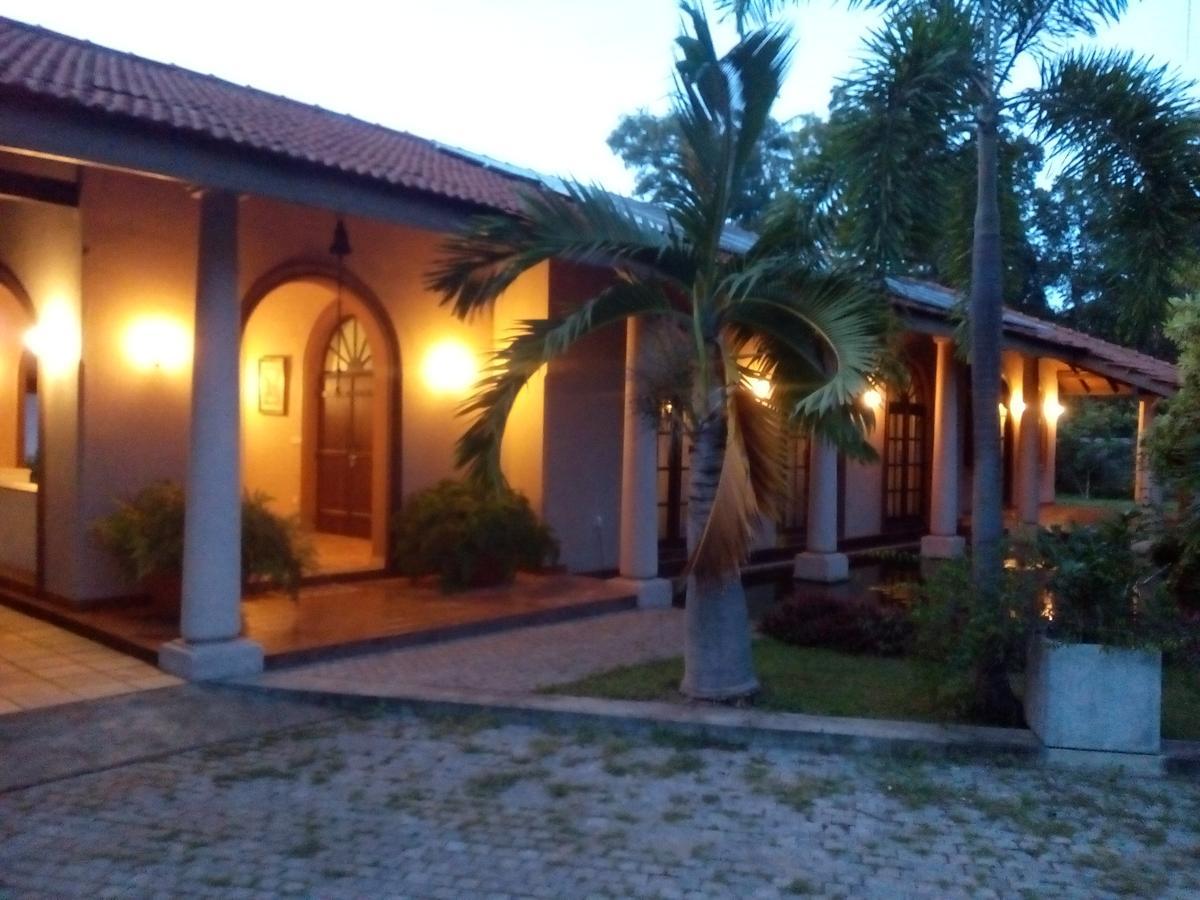 Tropical Villas เนกอมโบ ภายนอก รูปภาพ