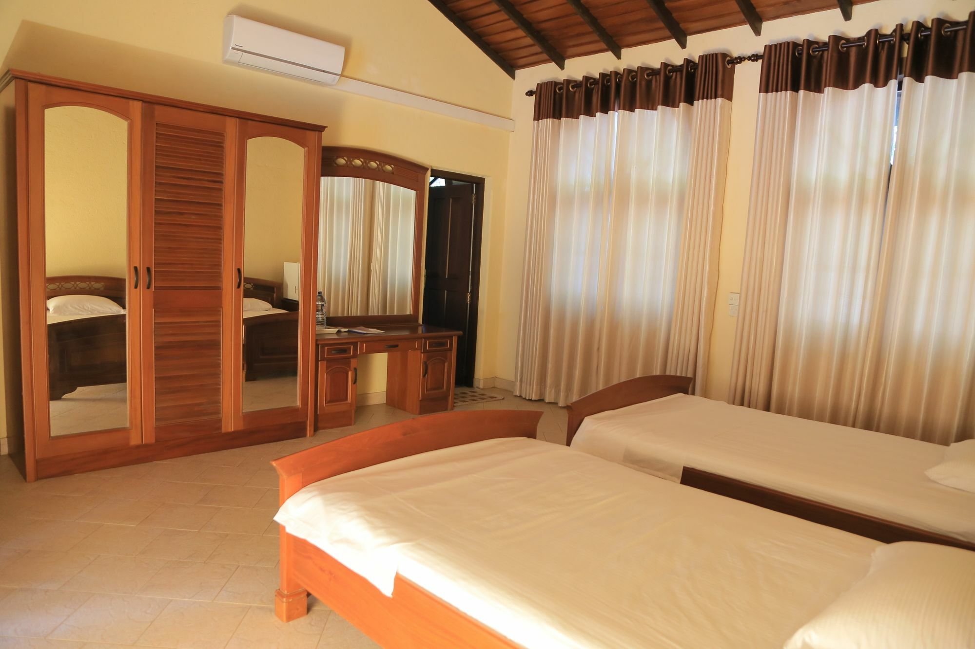 Tropical Villas เนกอมโบ ภายนอก รูปภาพ